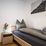 Chasa Valbernard Апартаменты *