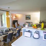 Chasa Valbernard Апартаменты *