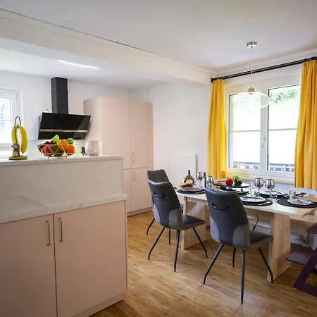 Chasa Valbernard Apartment